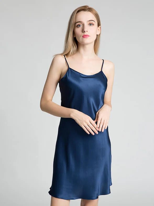 19 Momme Classic Round Neck Mid-Length Silk Chemise