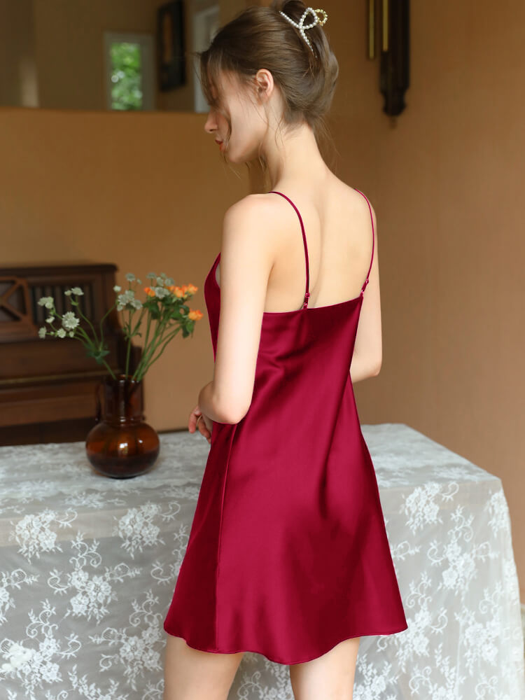 19 Momme Flirty Strappy Eye-catching Mini Silk Nightgown