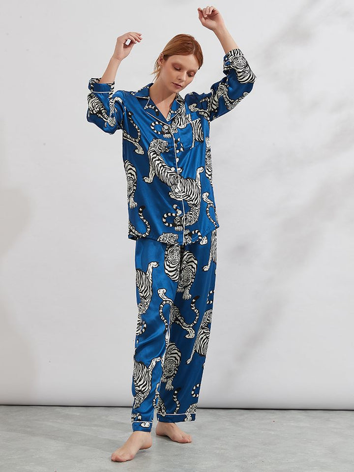 19 Momme Luxury 100% Silk Blue Long Sleeve Pajama Set with Tiger Prints