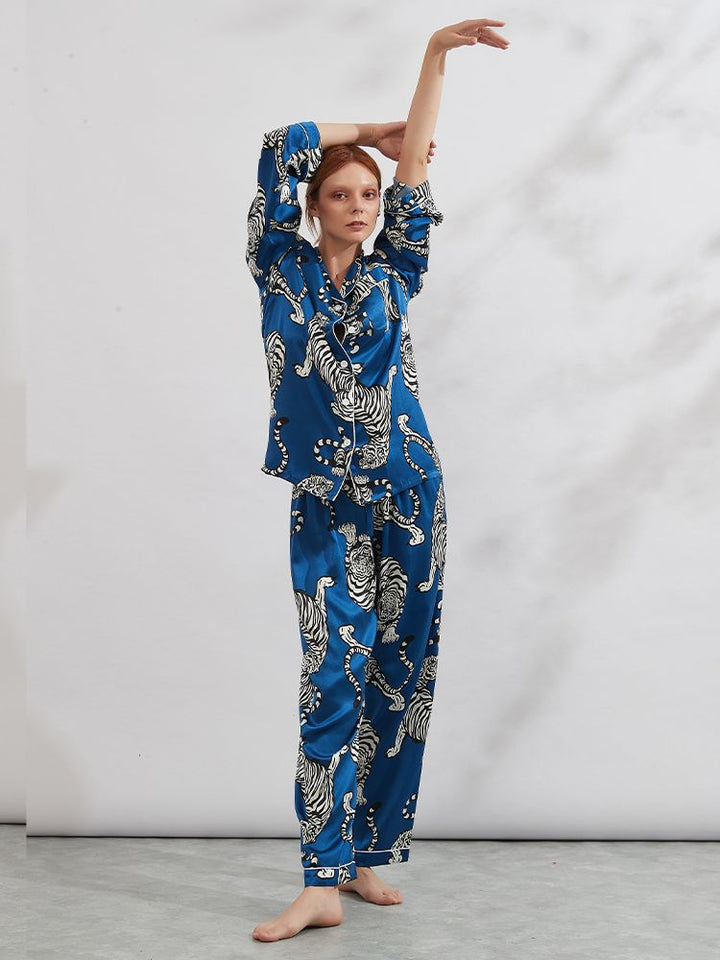 19 Momme Luxury 100% Silk Blue Long Sleeve Pajama Set with Tiger Prints