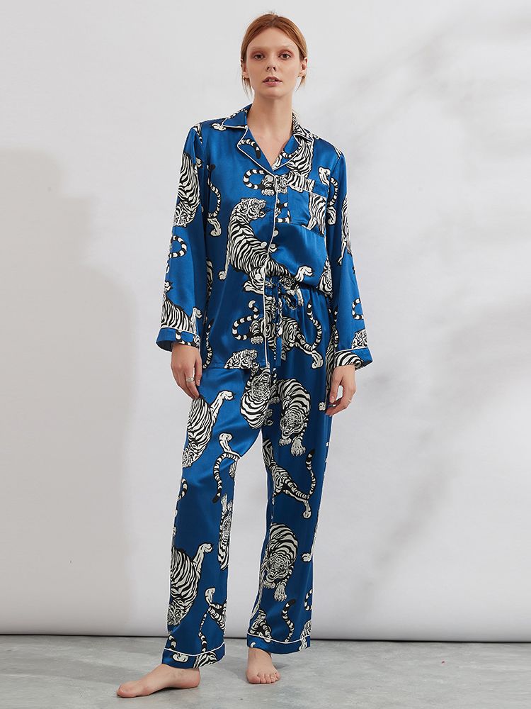 19 Momme Luxury 100% Silk Blue Long Sleeve Pajama Set with Tiger Prints