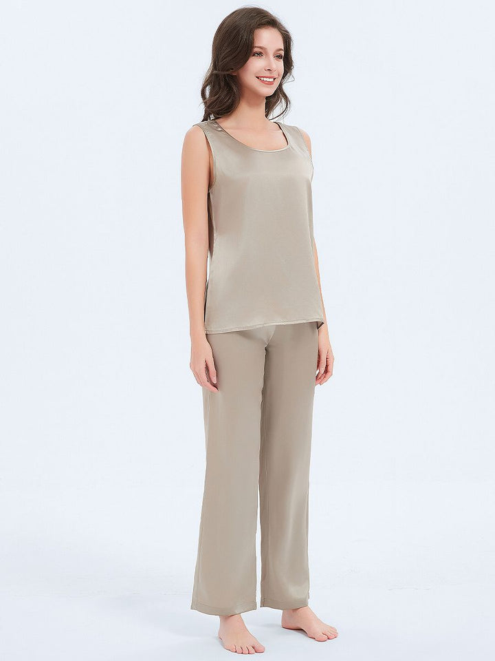 19 Momme Round Neck Silk Tank Top and Pajama Pants Set for Women