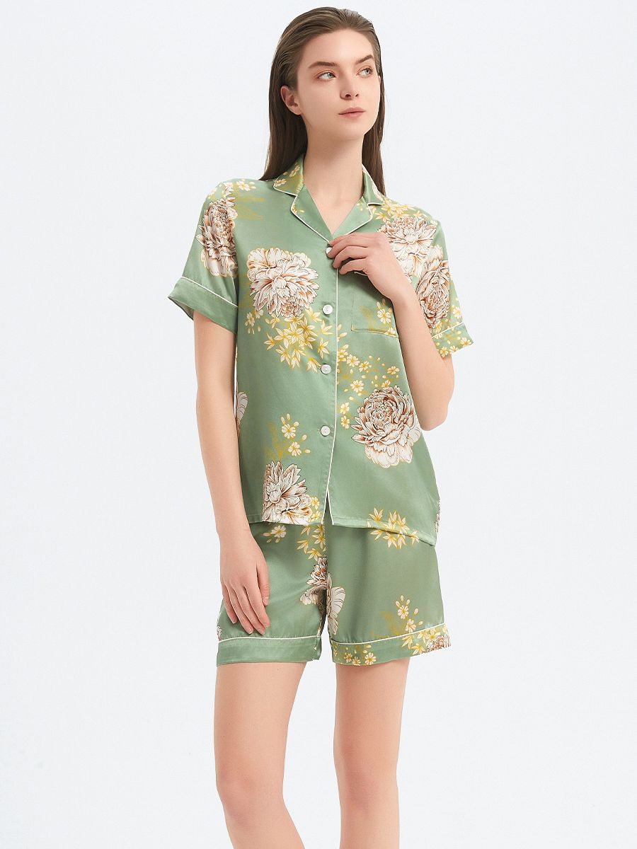 19 Momme Sage Green Floral Print Short Sleeve Silk Pajama Set