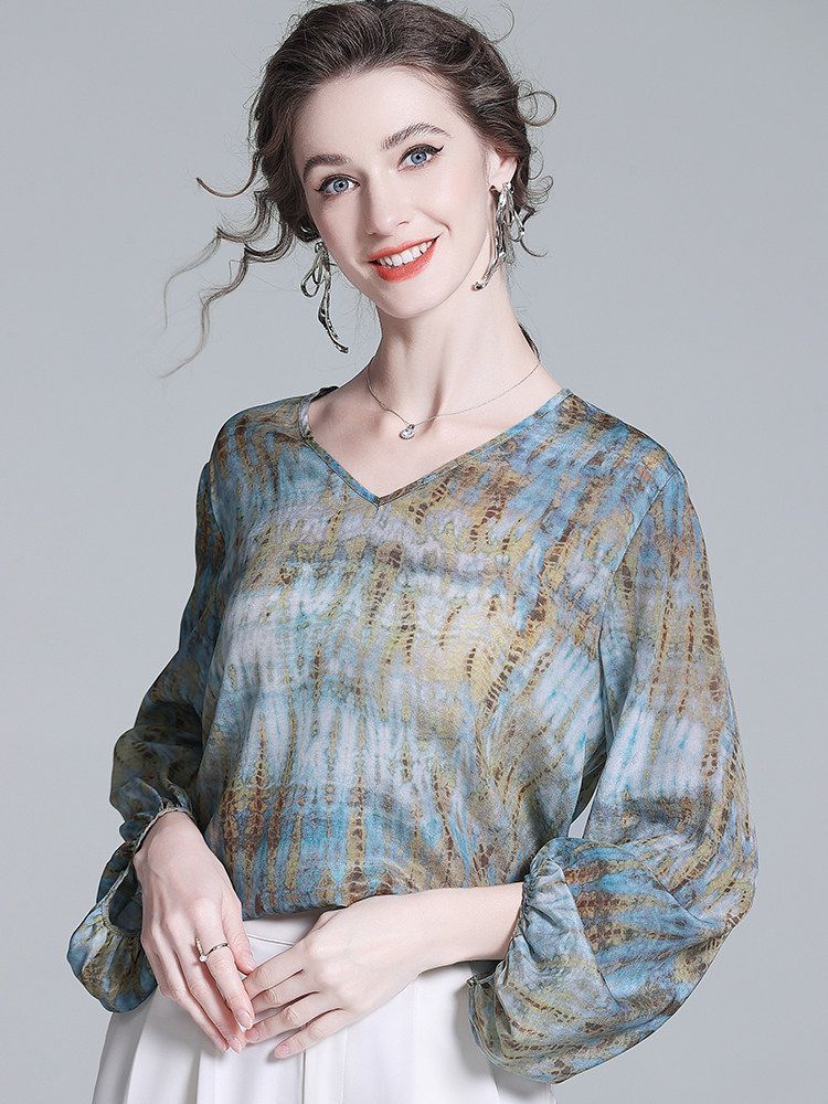 Women's Pastel Blue Printed Lantern Sleeve Lightweight V-Neck Silk Blouse