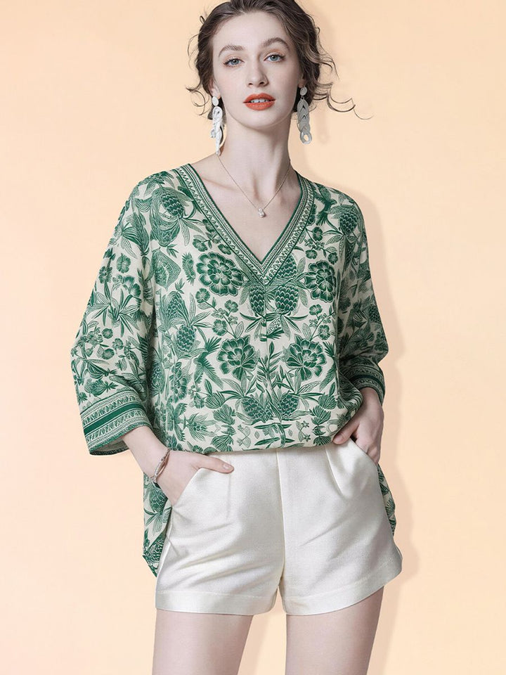 Women's 100% Mulberry Silk Green Floral Print V-Neck Blouse Elegant Relaxed Fit 3/4 Sleeve Silk Shirt