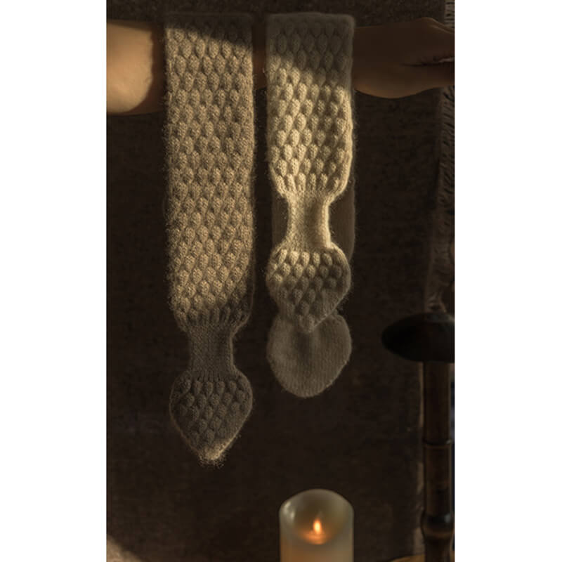 Cute Simple Style 100% Cashmere Cross Short Scarf for Families