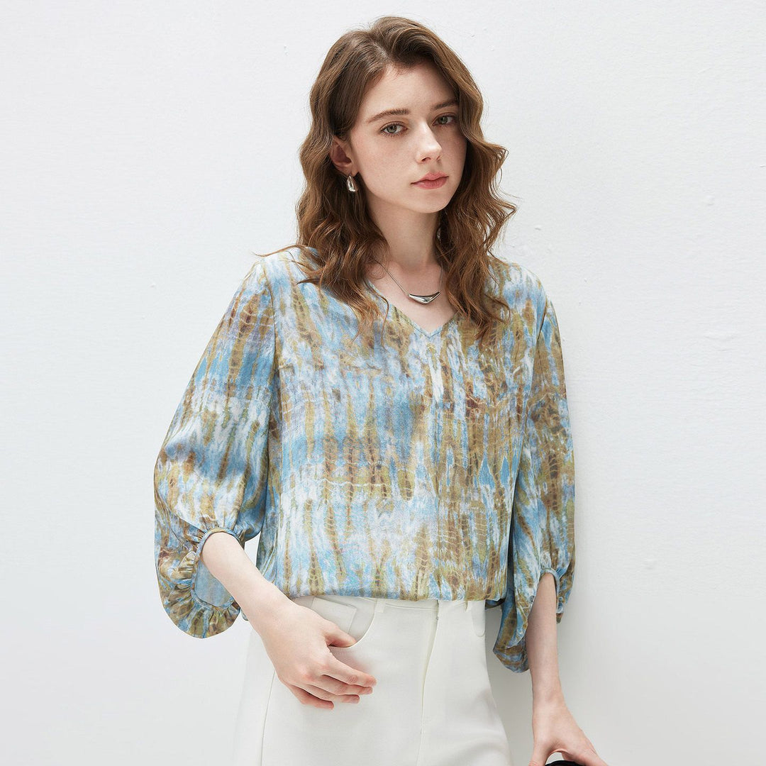 Women's Pastel Blue Printed Lantern Sleeve Lightweight V-Neck Silk Blouse