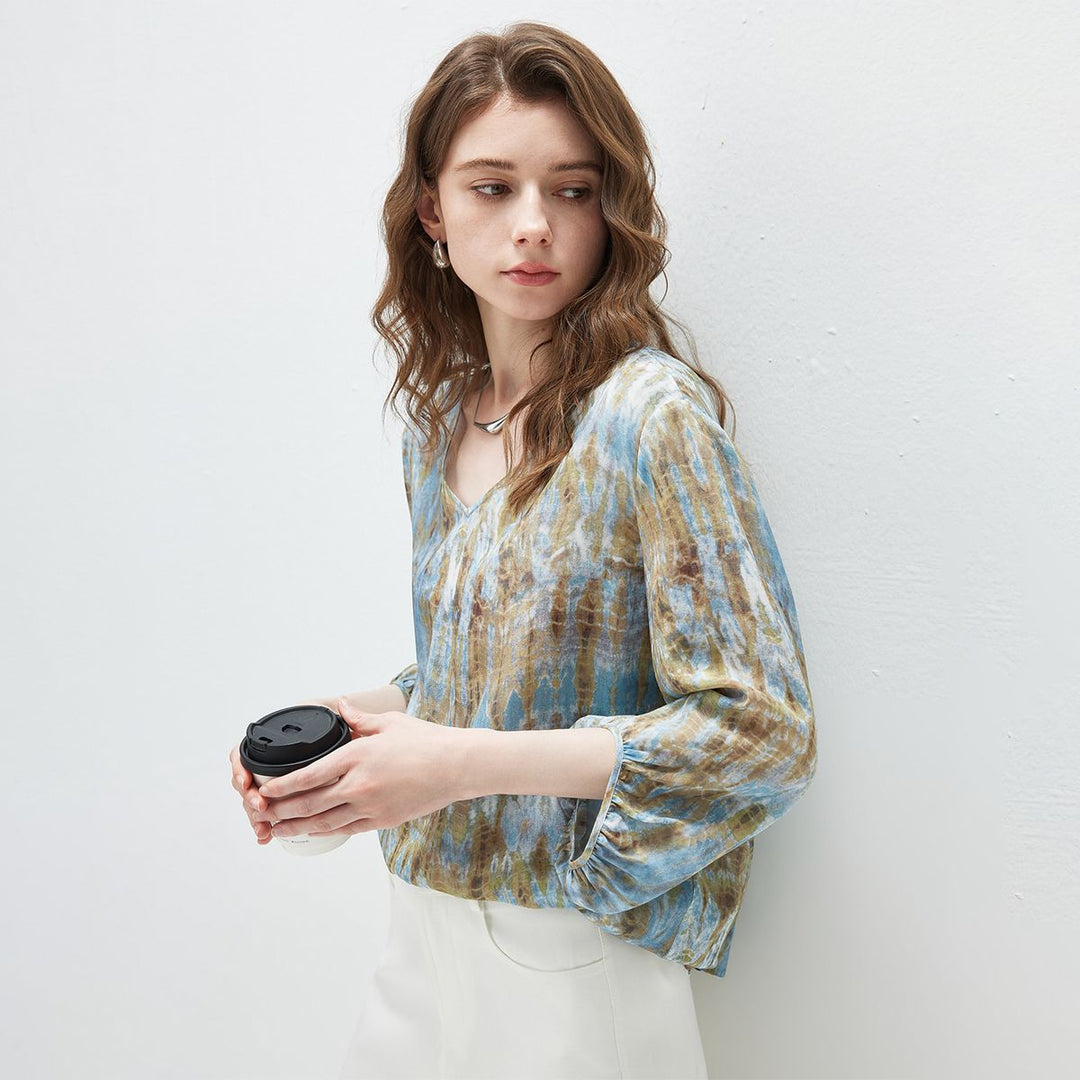 Women's Pastel Blue Printed Lantern Sleeve Lightweight V-Neck Silk Blouse