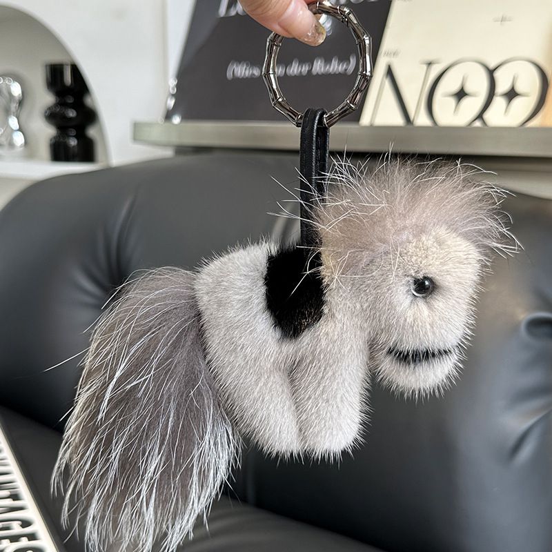 Real Mink Fur Horse Keychain Luxury Pony Bag Charm Fluffy Car Keyring