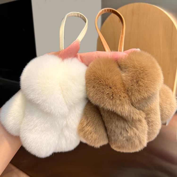 Real Rabbit Fur Winter Coat Style Keychain Fluffy Furry Cute Fur Key Ring for Women