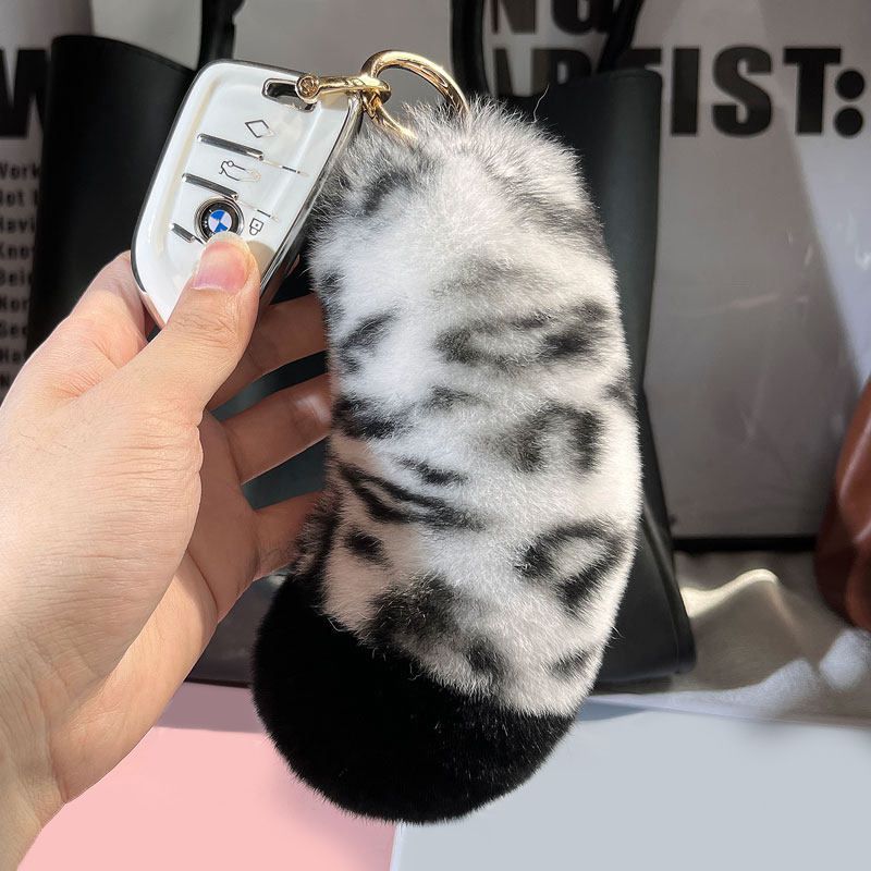Soft Rabbit Fur Paw and Tail Pom-Pom Keychain Set Fluffy Plush Animal Pattern Bag Charm