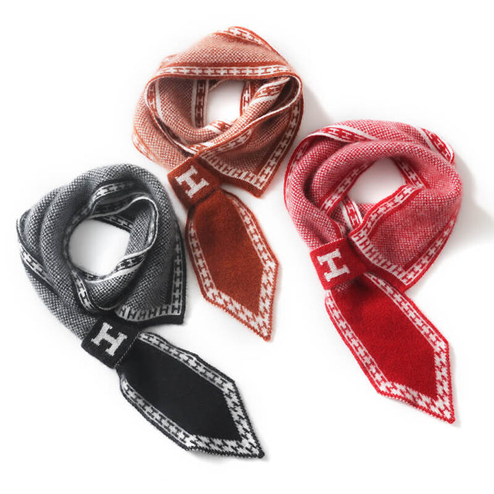 Women's Patterned 100% Cashmere Knitted Scarf with Letter "H" Detail