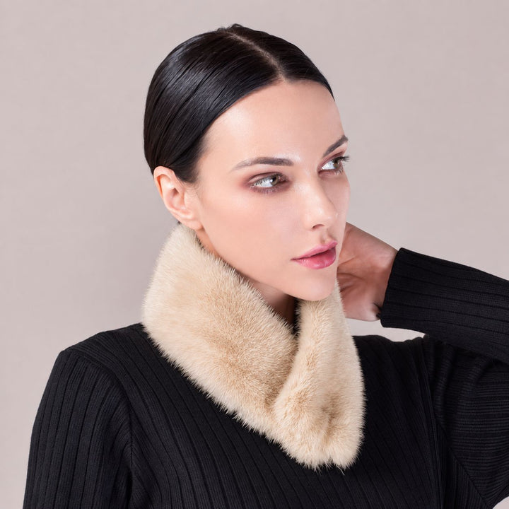 Women’s Real Mink Fur Neck Warmer Scarf Luxurious Fur Collar Wrap with Magnetic Closure