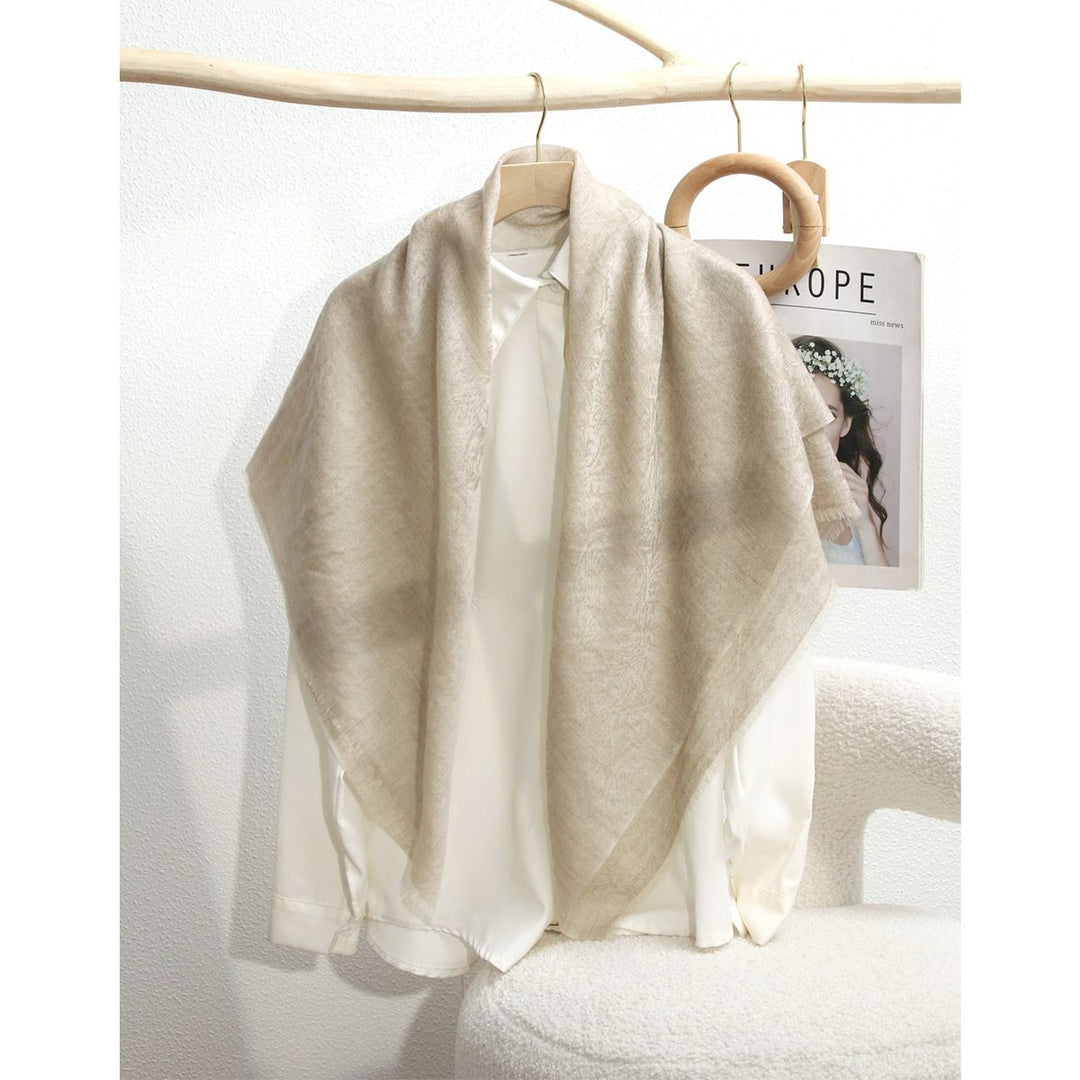 Women Summer Elgant Jacquard Lightweight Cashmere Square Shawl