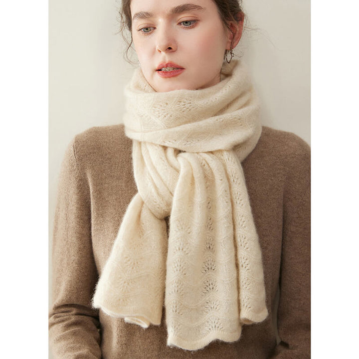 Women's Scalloped Edge Textured Knit 100% Cashmere Scarf
