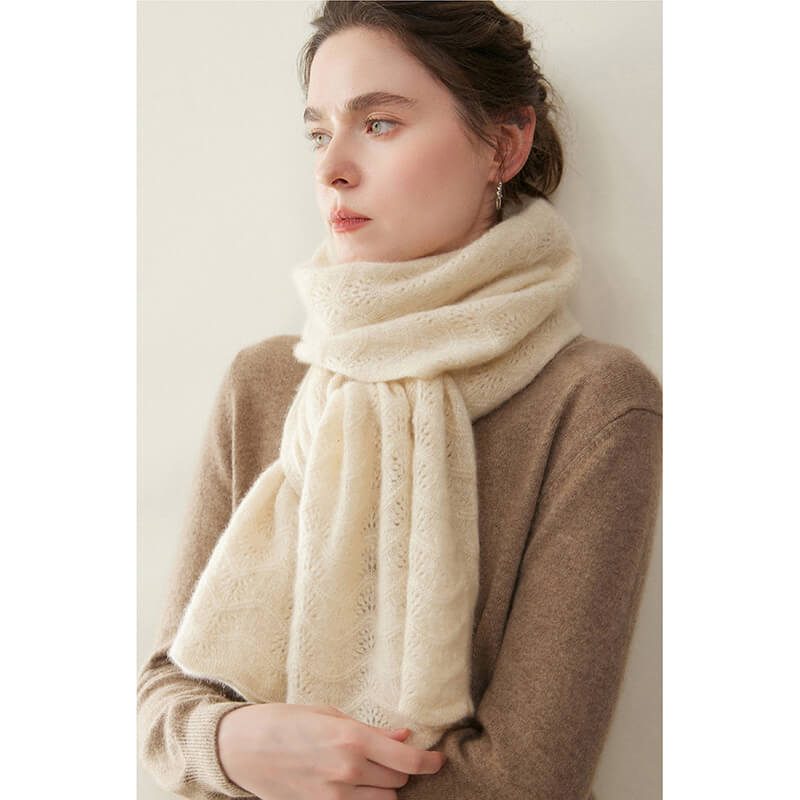 Women's Scalloped Edge Textured Knit 100% Cashmere Scarf