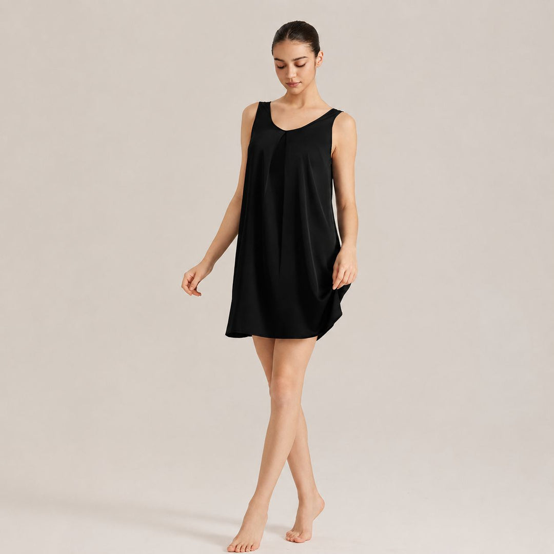 22 Momme Women's Relaxed-Fit Sleeveless V-Neck Silk Nightgown
