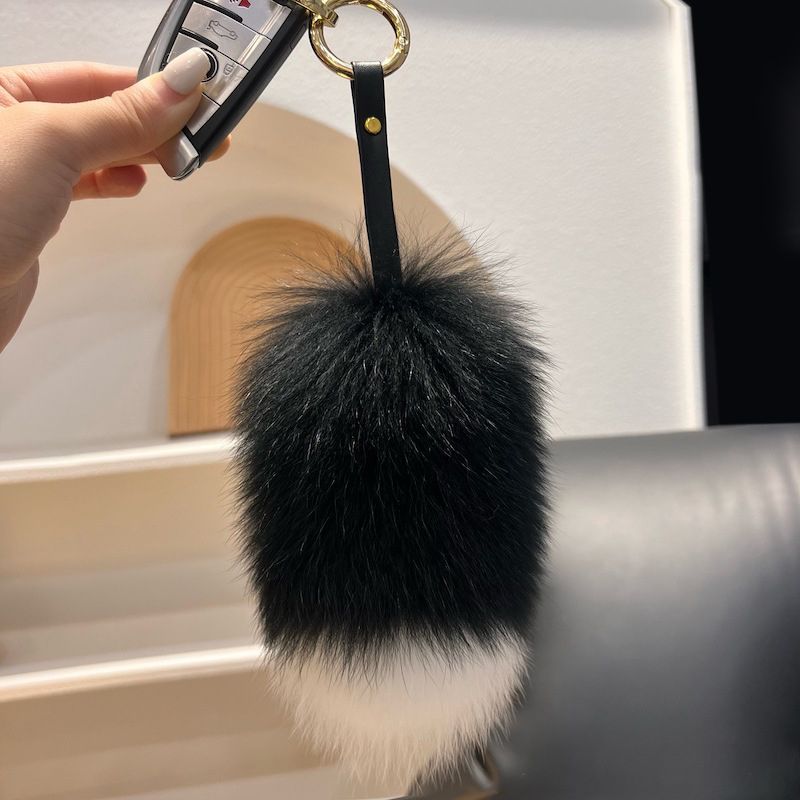 Cute Small Tail Real Fox Fur Keychain Luxury Fluffy Fur Bag Charm