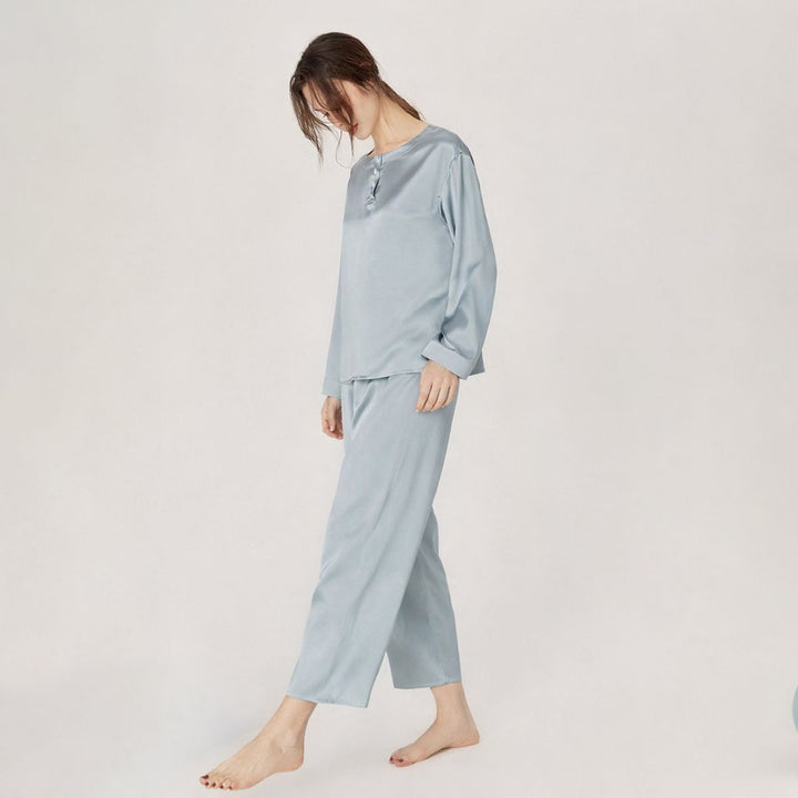 22 Momme Round Neck Long Sleeve Pullover Silk Pajama Set for Women