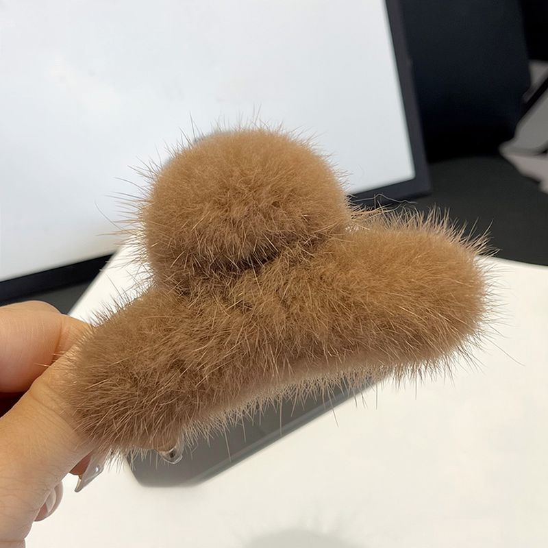 Women's Real Mink Fur Claw Clip Fluffy Hair Clamp Winter Cute Shark Clip Hair Accessories