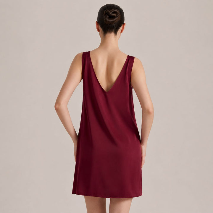 22 Momme Women's Relaxed-Fit Sleeveless V-Neck Silk Nightgown