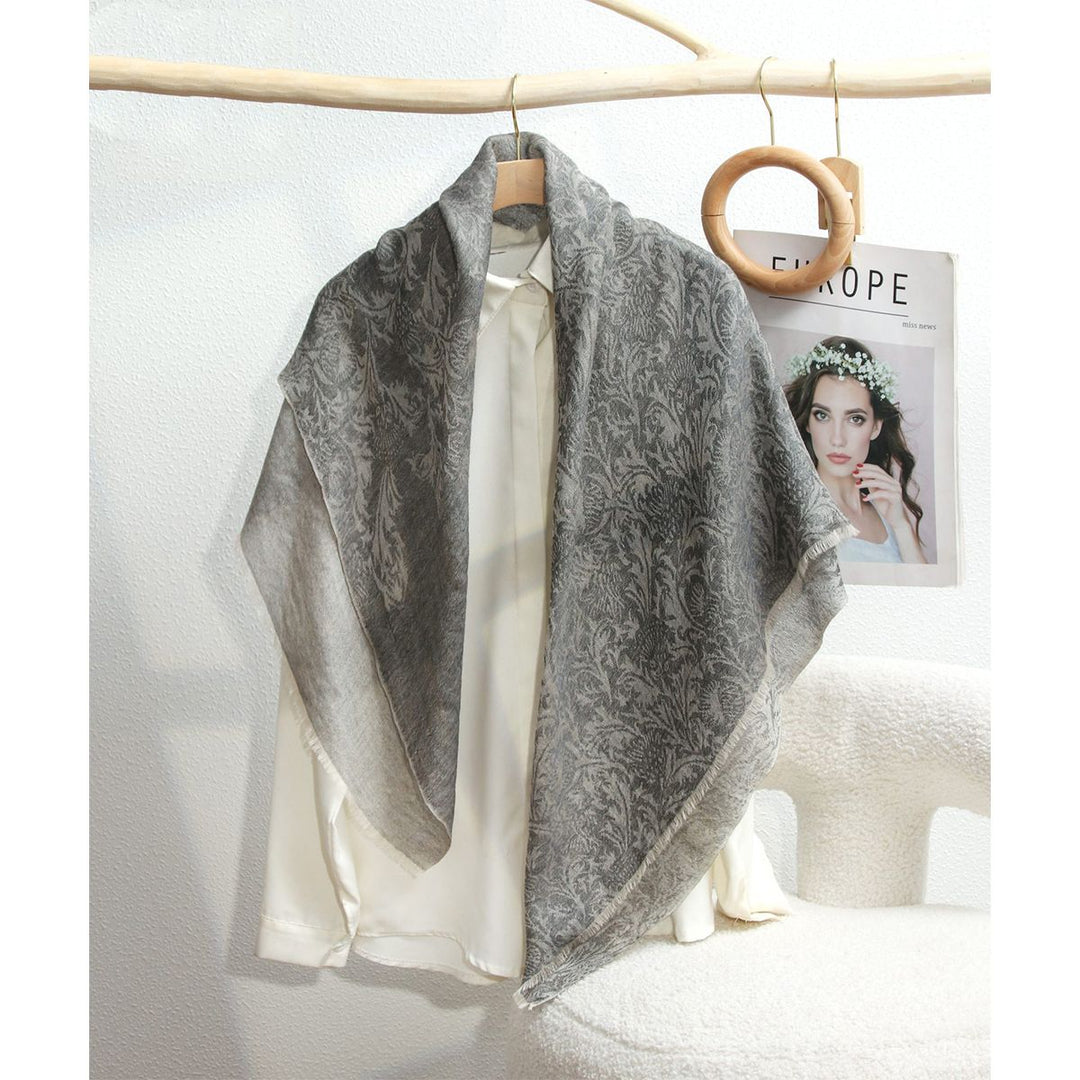Women Summer Elgant Jacquard Lightweight Cashmere Square Shawl