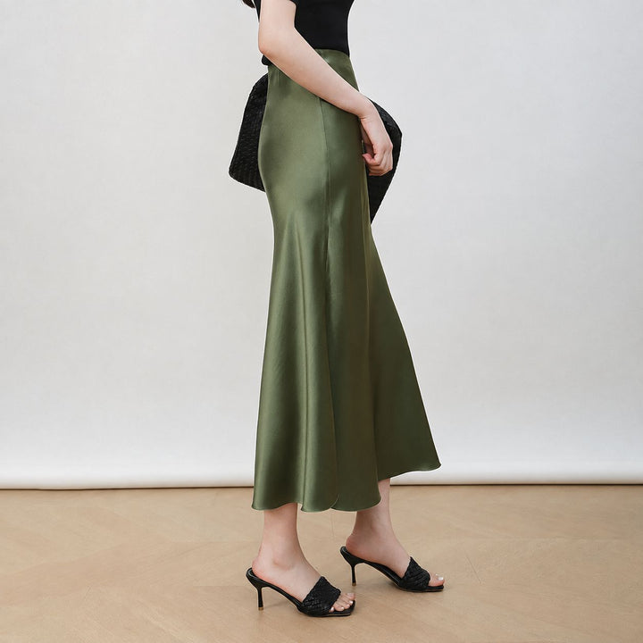 22 Momme Mulberry Charmeuse Silk Midi Skirt with Side Slit