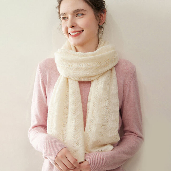 Women's Scalloped Edge Textured Knit 100% Cashmere Scarf