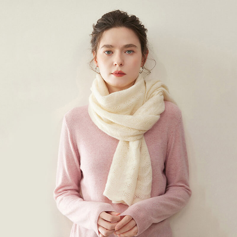 Women's Scalloped Edge Textured Knit 100% Cashmere Scarf