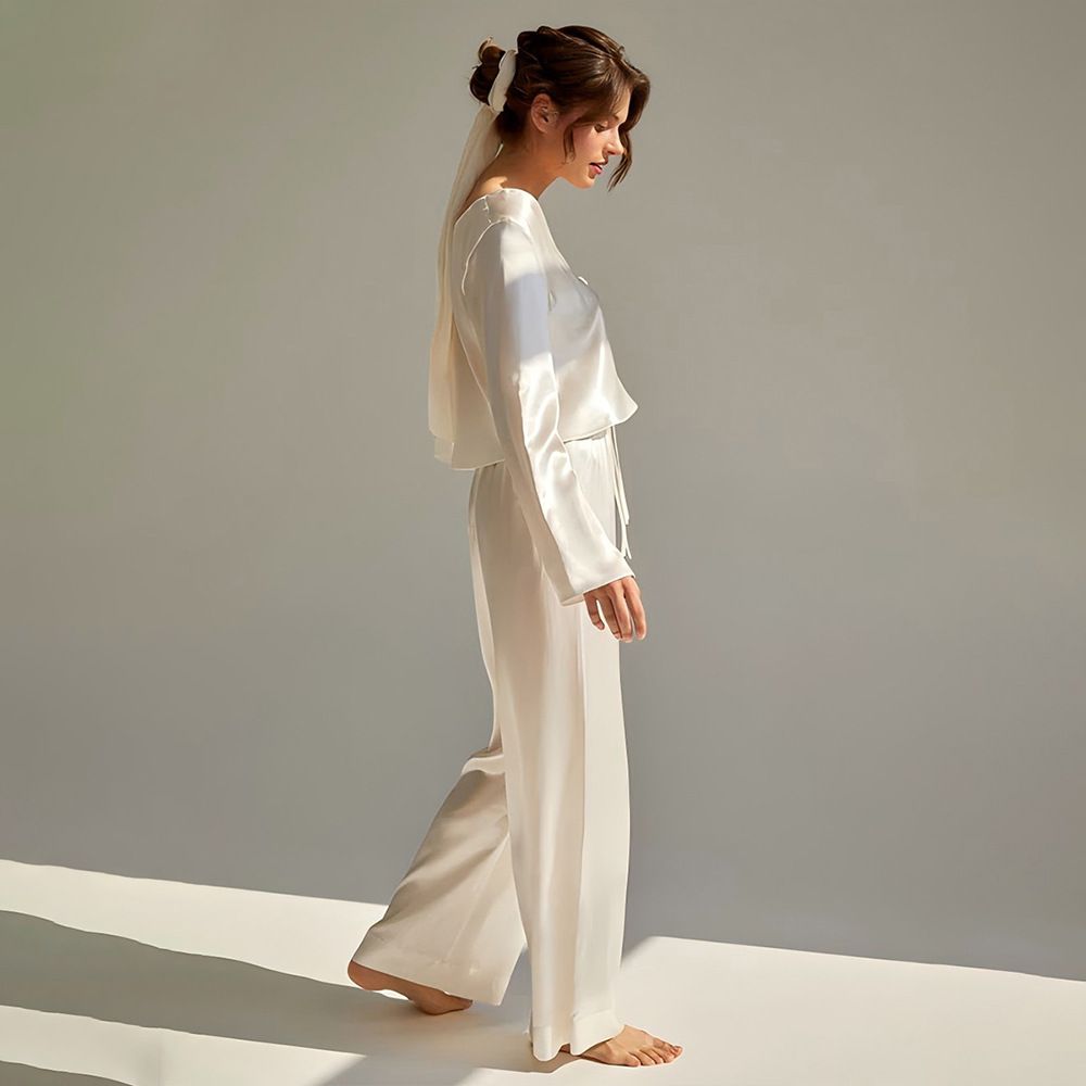 22 Momme Sexy Tie-Front  V-Neck Long Sleeve Silk Pajama Set for Women