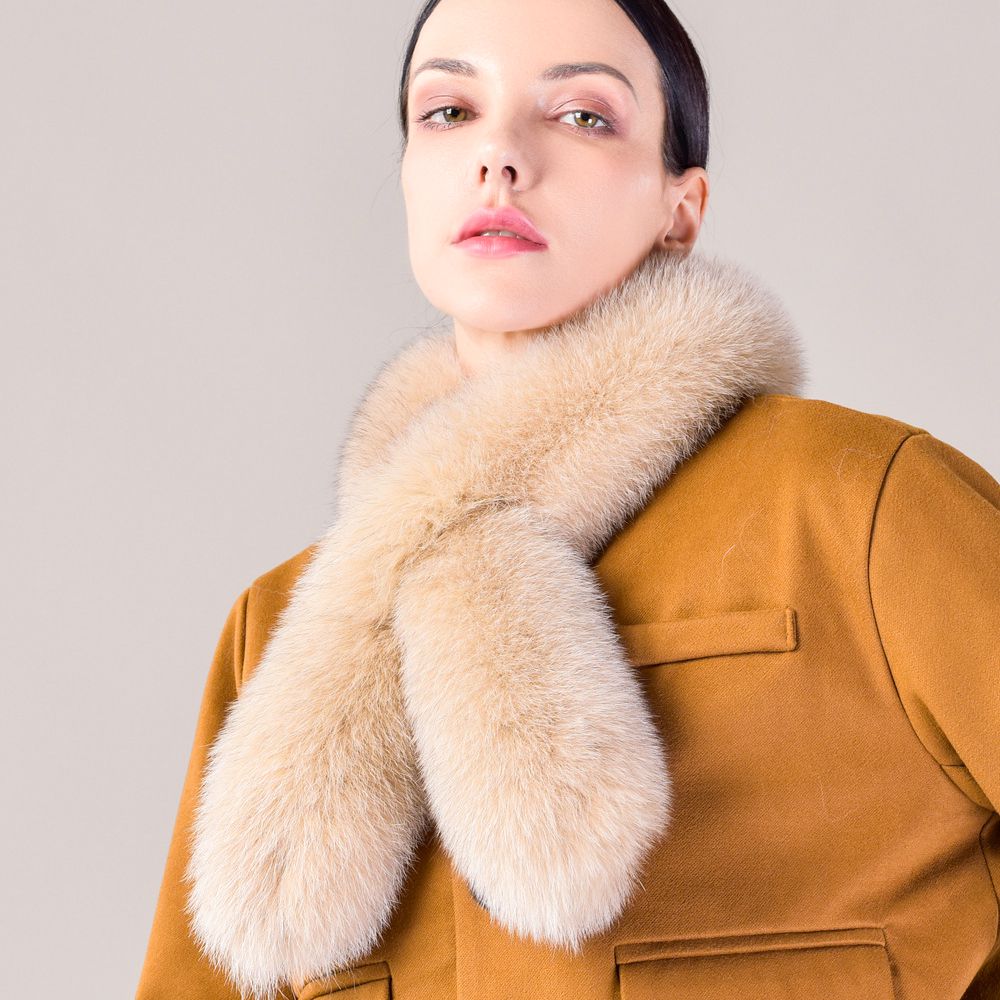 Women’s Real Fox Fur Scarf Winter Fluffy Soft Collar Wrap for Coats & Jackets