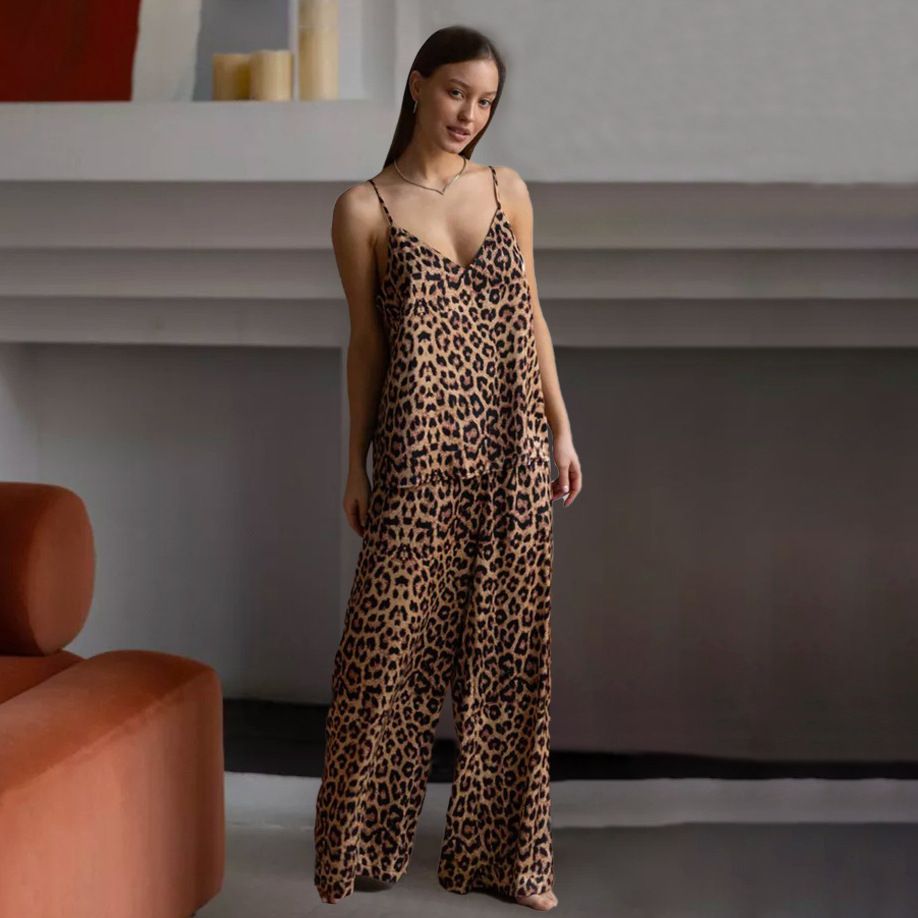 22 Momme Leopard Print 100% Silk Camisole and Wide-Leg Pajama Pants Set for Women