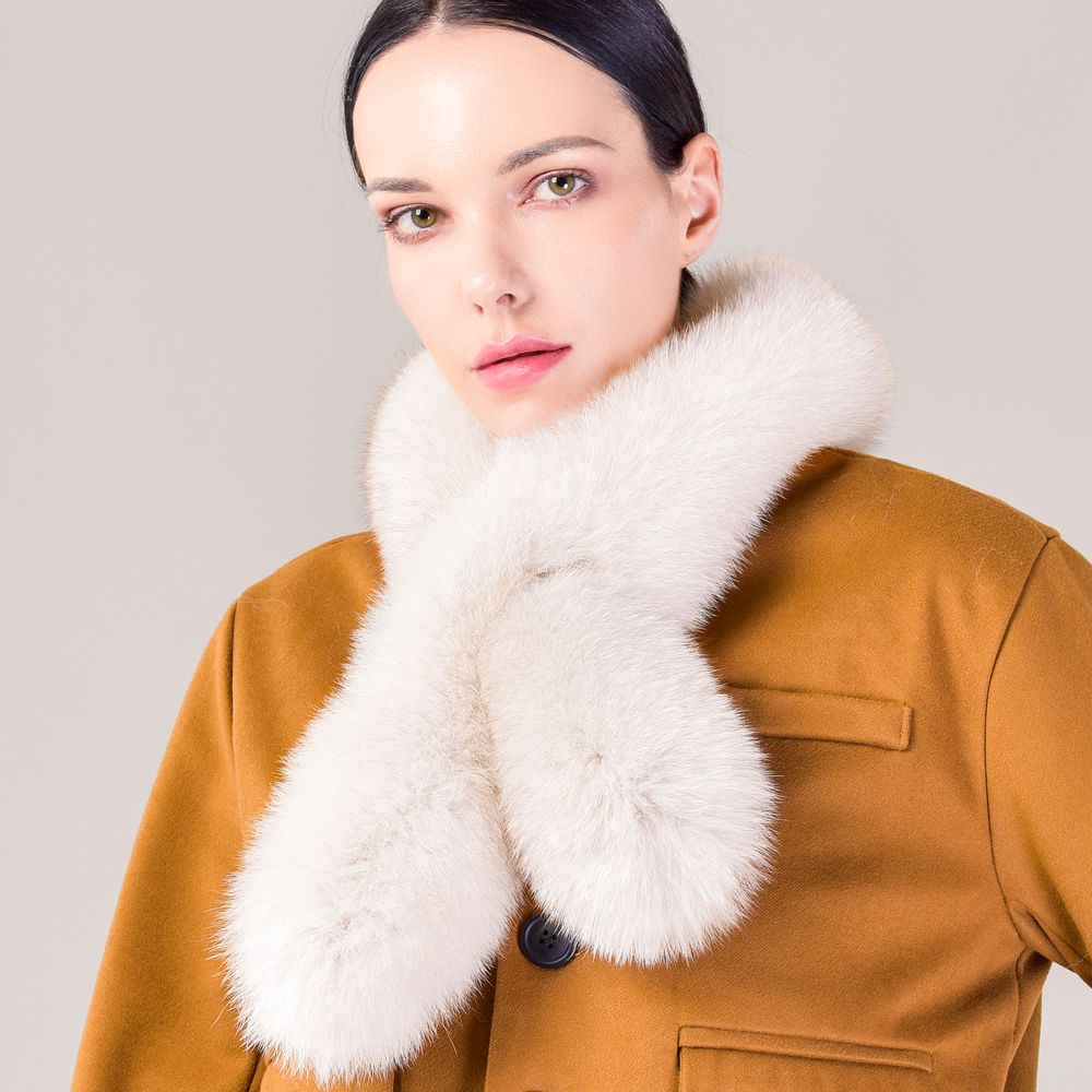 Women’s Real Fox Fur Scarf Winter Fluffy Soft Collar Wrap for Coats & Jackets
