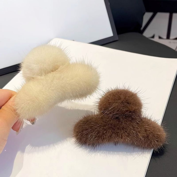 Women's Real Mink Fur Claw Clip Fluffy Hair Clamp Winter Cute Shark Clip Hair Accessories