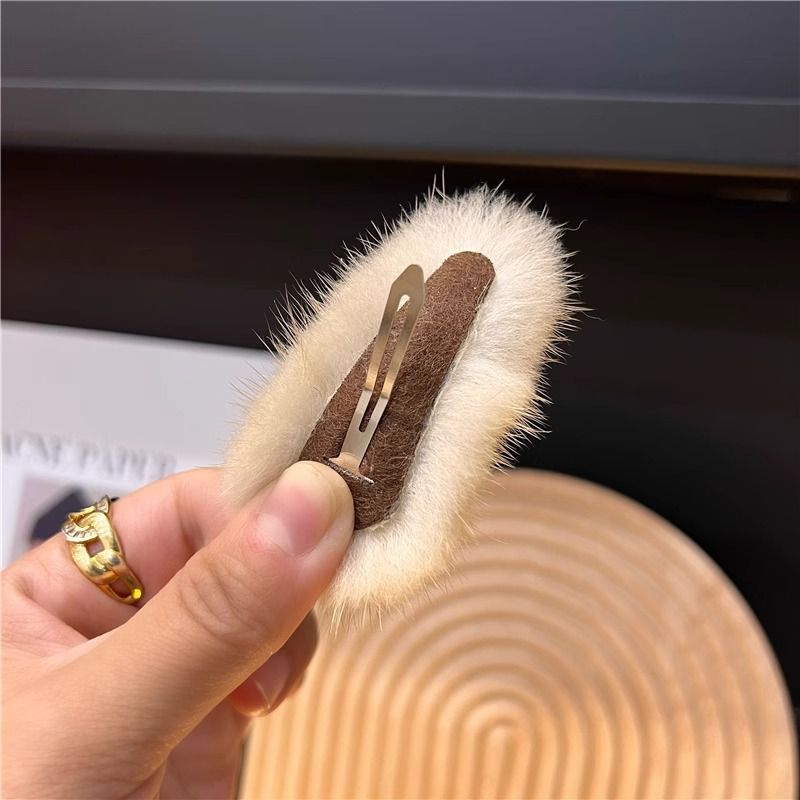 Mink Fur Hair Clip Soft Fluffy Oval Snap Hair Barrette