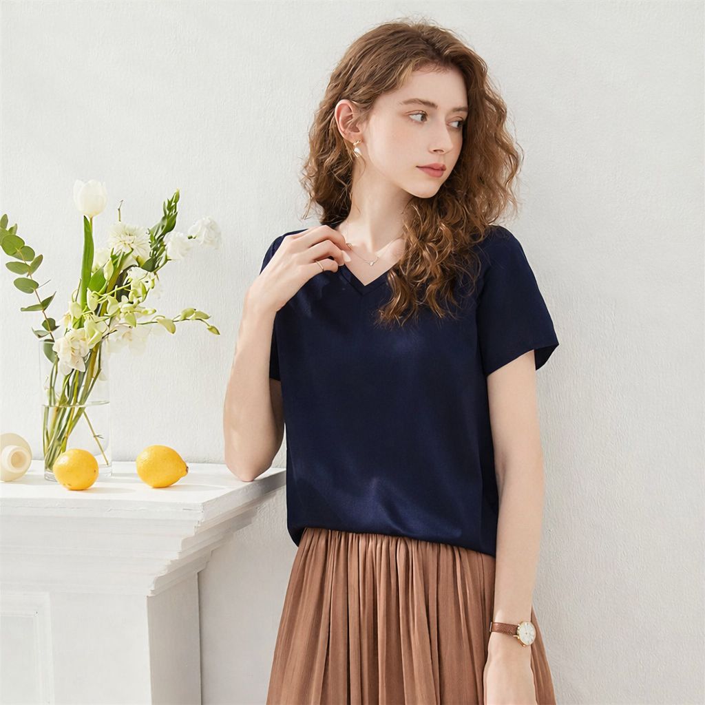22 Momme Basic V-Neck Pure Mulberry Silk Short Sleeve T-Shirt