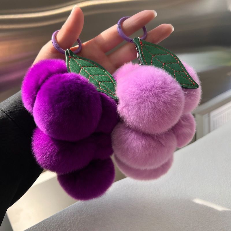 Fluffy Real Rex Rabbit Fur Grape Keychain Cute Fruit-Shaped Bag Charm
