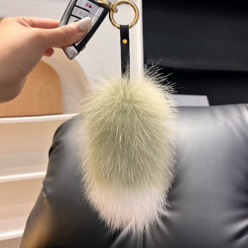 Cute Small Tail Real Fox Fur Keychain Luxury Fluffy Fur Bag Charm