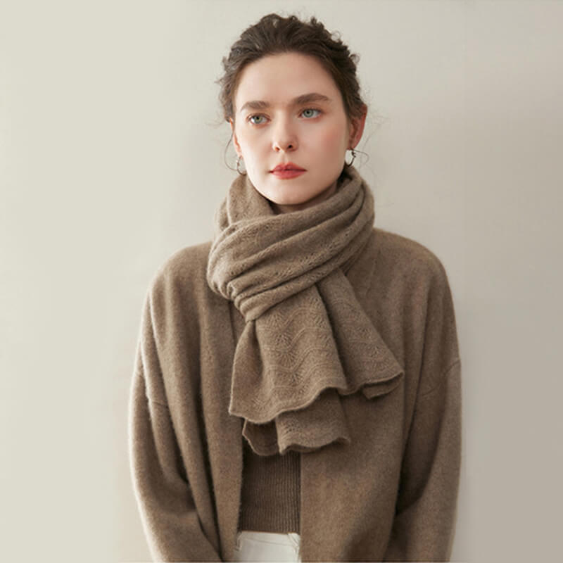 Women's Scalloped Edge Textured Knit 100% Cashmere Scarf