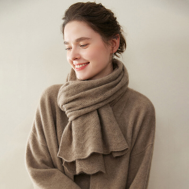 Women's Scalloped Edge Textured Knit 100% Cashmere Scarf