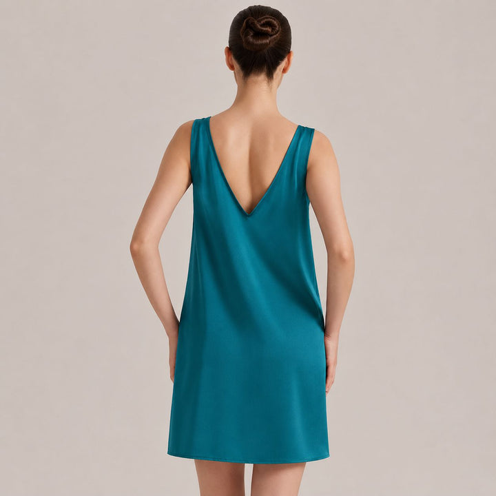 22 Momme Women's Relaxed-Fit Sleeveless V-Neck Silk Nightgown