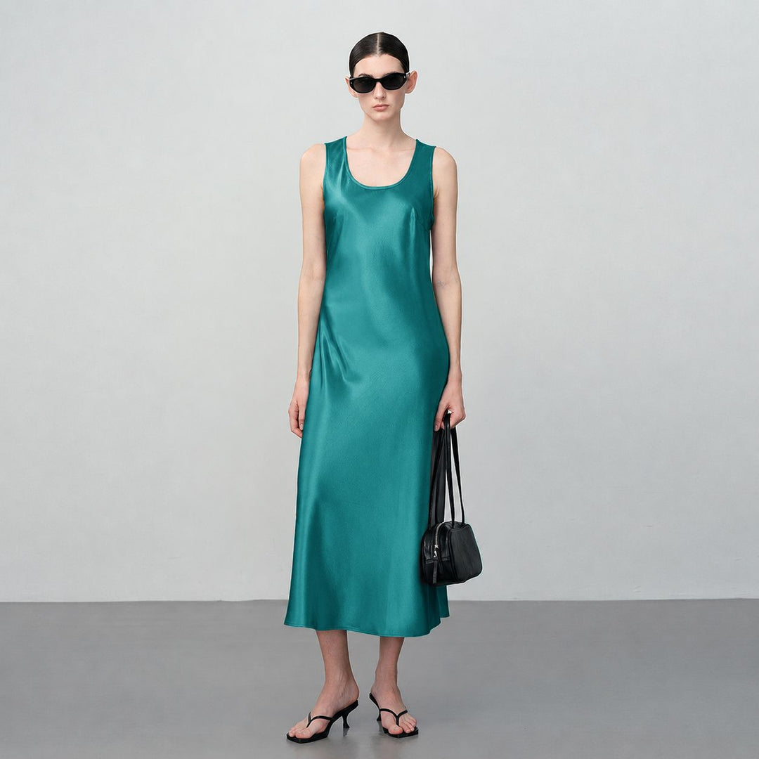 Scoop-Neck 100% Mulberry Silk Sleeveless Slip Dress