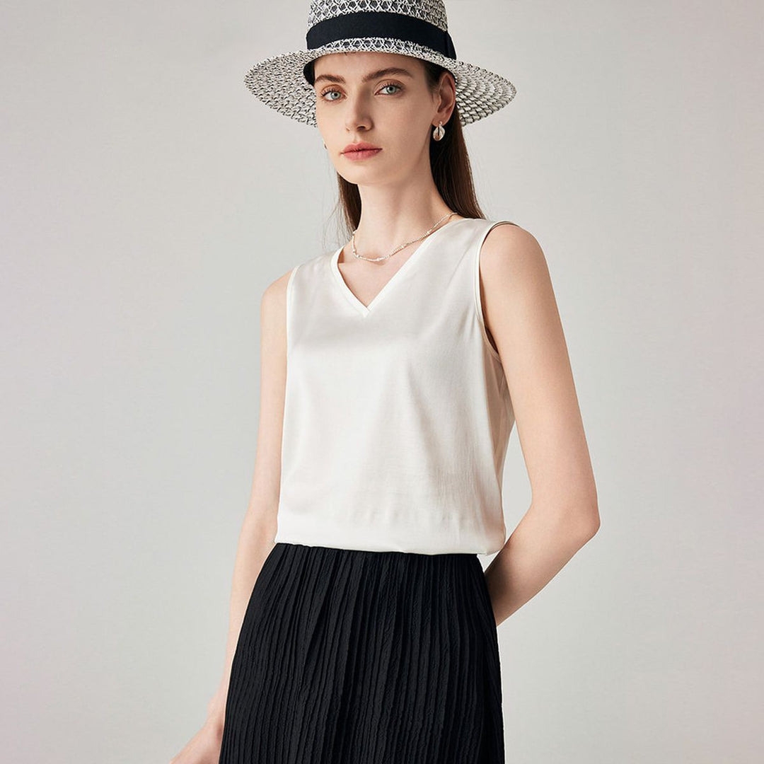 22 Momme V-Neck Sleeveless Silk Tank Top for Women
