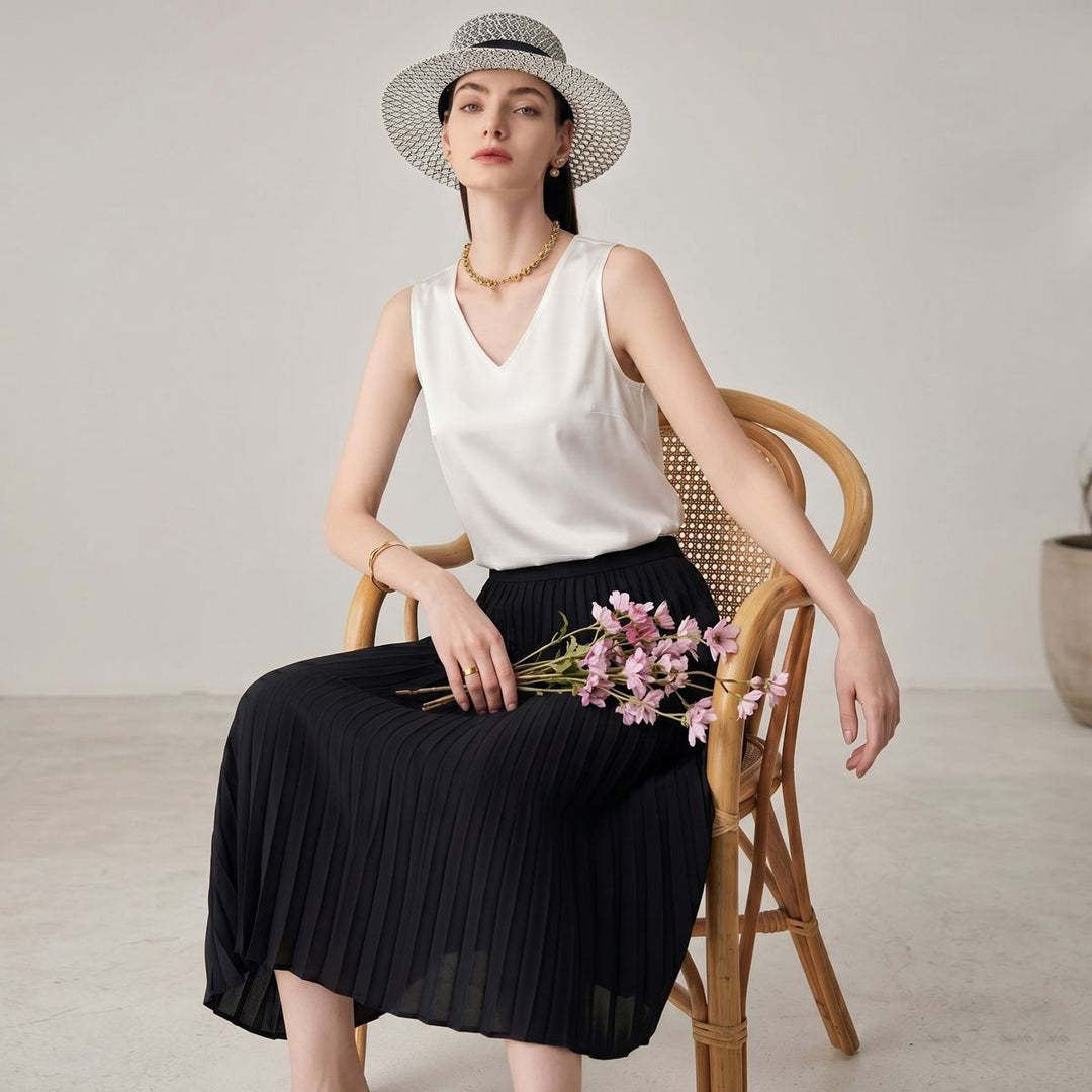 22 Momme V-Neck Sleeveless Silk Tank Top for Women